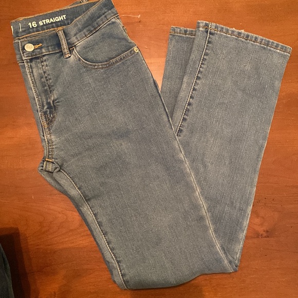 Gap size 16 - Picture 9 of 10